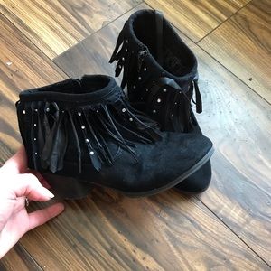 Cute girl shoes